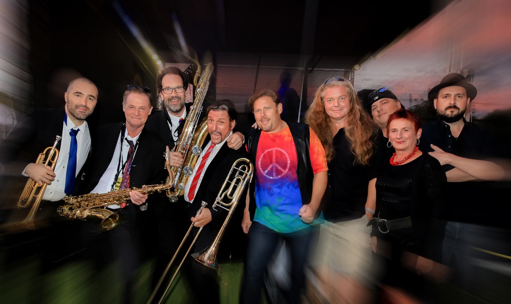THE BLUES GUYS & THE GUINNESS HORNS
